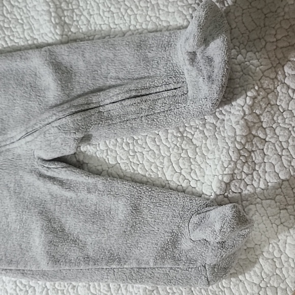 (Pre-loved) Carter's Daddy's All star - Fleece - Picture 4 of 4